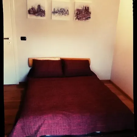 Bed In Bourg Pensión *