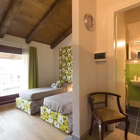 Pensión Bed In Bourg